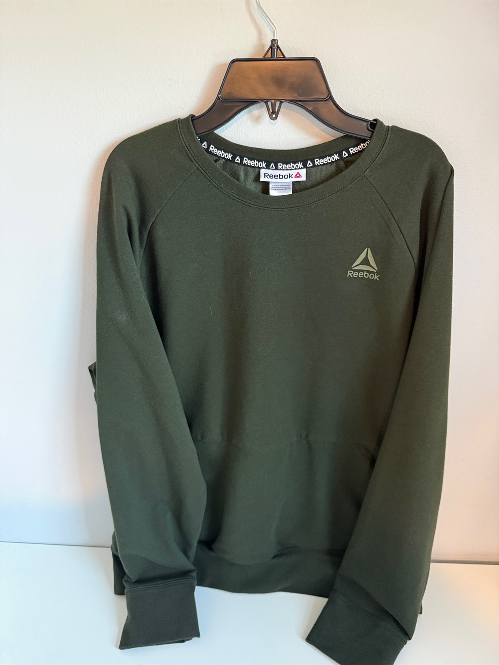 Reebok Men's Olive Crewneck Sweatshirt - Dark Green